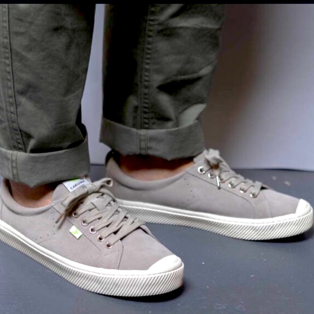 Cariuma OCA Low Cloud Grey Suede Sneaker